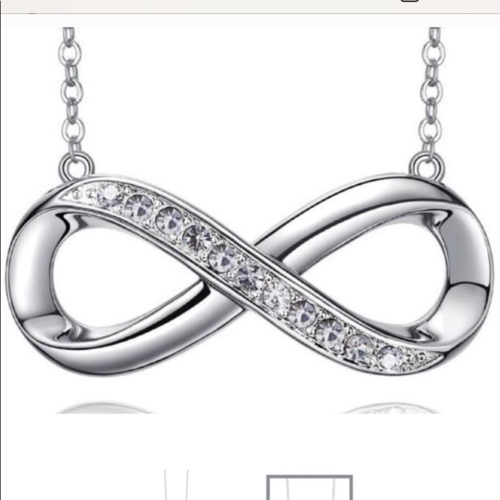 Swarovski crystal necklace 🔥 🔥 🔥